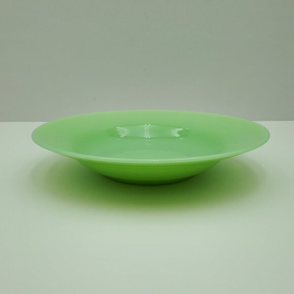 Jadeite Green Glass Rim Soup Bowl Jade-Ite Flat Rimmed Soup Pasta Bowl - Picture 1 of 5